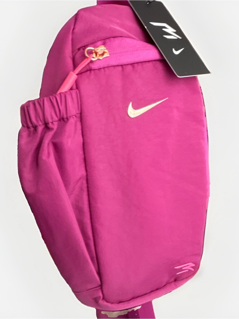 NWT Nike Magenta Sling Backpack w Gold Swoosh & Hardware Tumbler Holder Bag